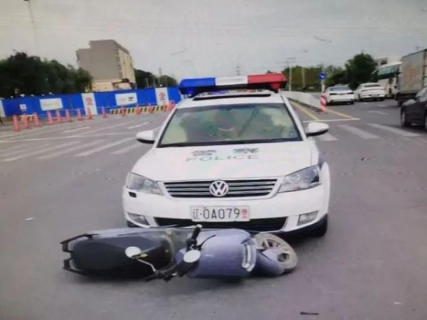 东方配资 男子将私家车改为警车，还安装警灯、警报器，沈阳警方通报